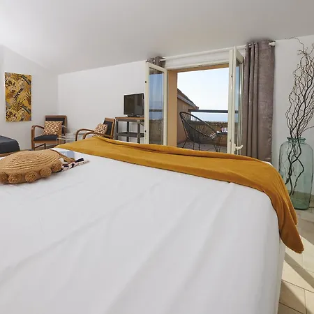 Fianca L'osso De Charme Et Insolite فندق مبيت وإفطار 3*