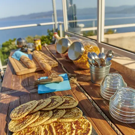 Fianca L'osso De Charme Et Insolite Belvedere-Campomoro