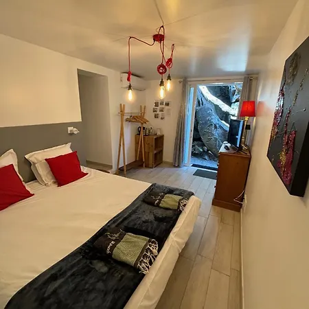 Fianca L'osso De Charme Et Insolite Bed and Breakfast 3*