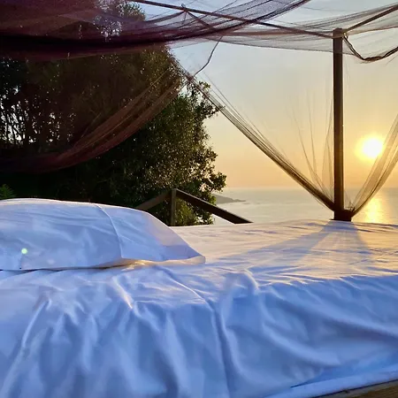 Fianca L'osso De Charme Et Insolite Belvedere-Campomoro